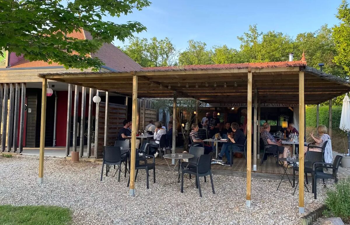 23 - Camping Val Vert en Bery - Service