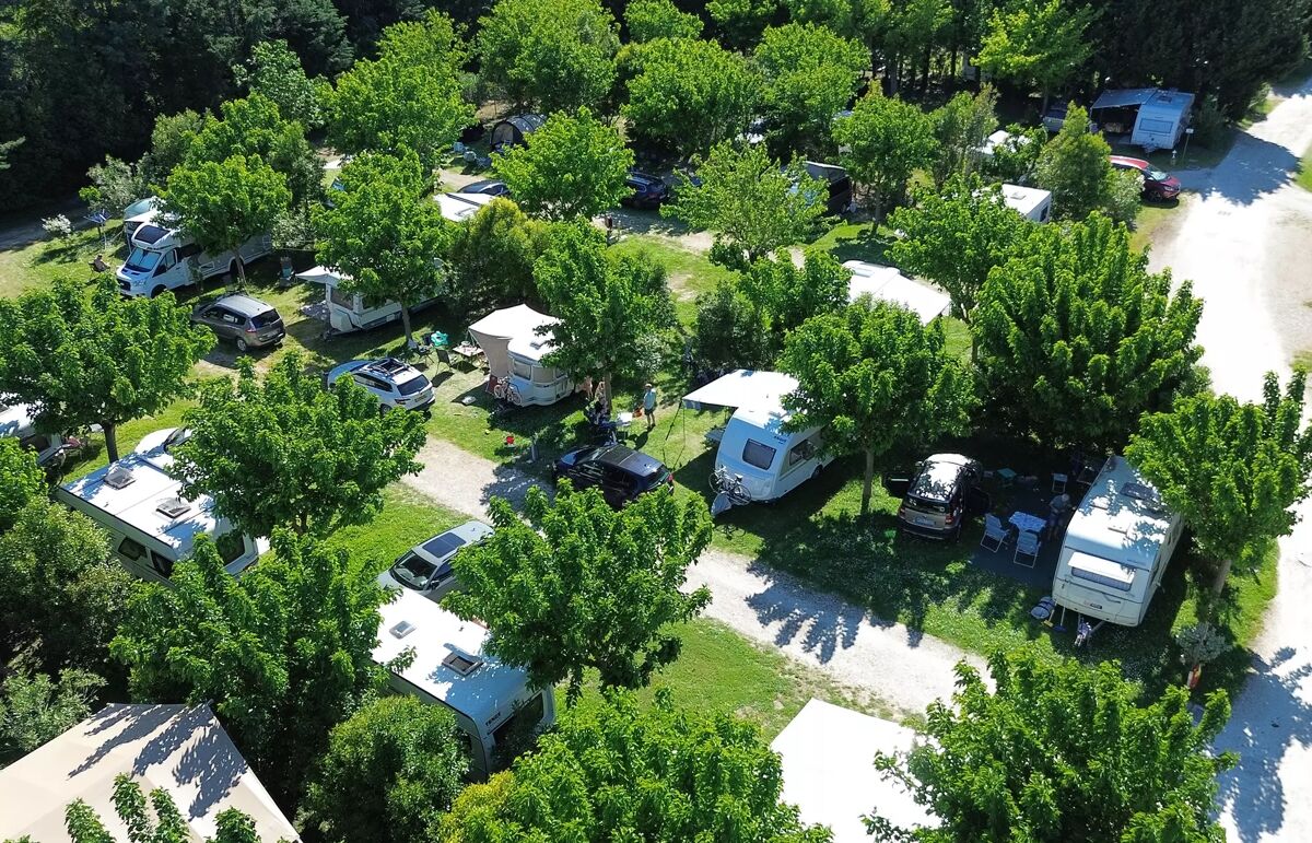 02 - Camping Les Micocouliers - Situation