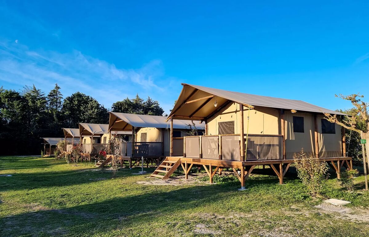 12 - Camping Les Micocouliers - Hébergement