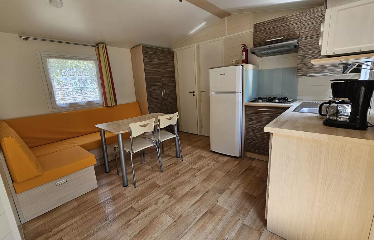 18 - Camping Les Micocouliers - Hébergement