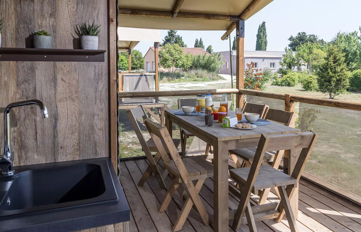 33 - Camping Les Micocouliers - Hébergement