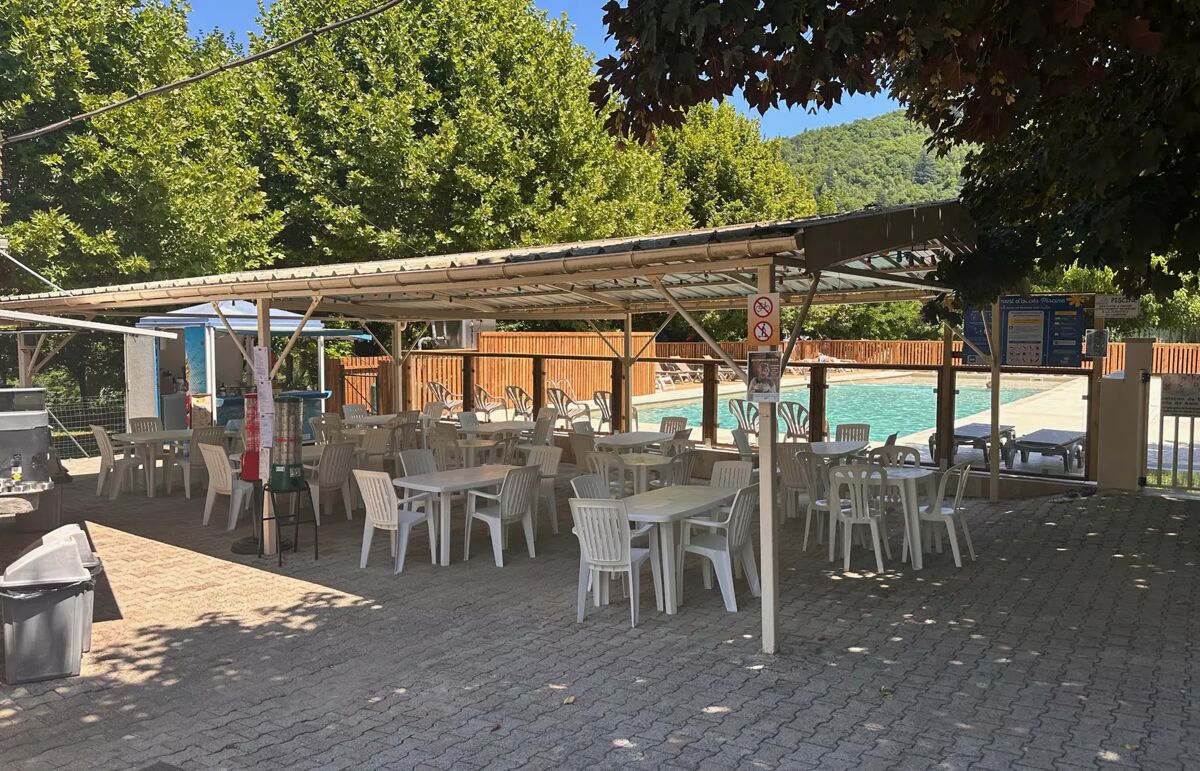 32 - Camping Le Val de l'Arre - Service