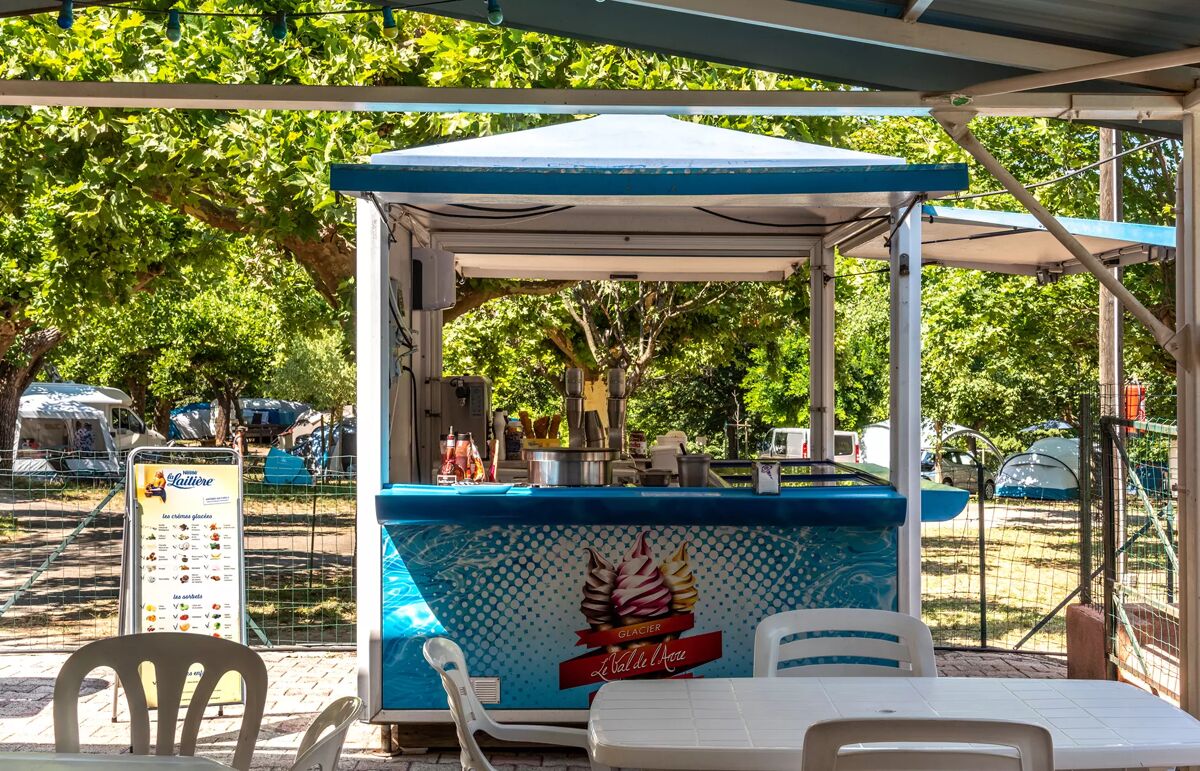 33 - Camping Le Val de l'Arre - Service