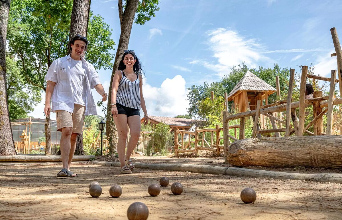 28 - Camping Au Bois des Biches