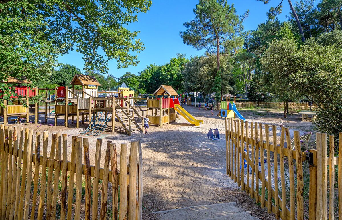 32 - Camping Au Bois des Biches