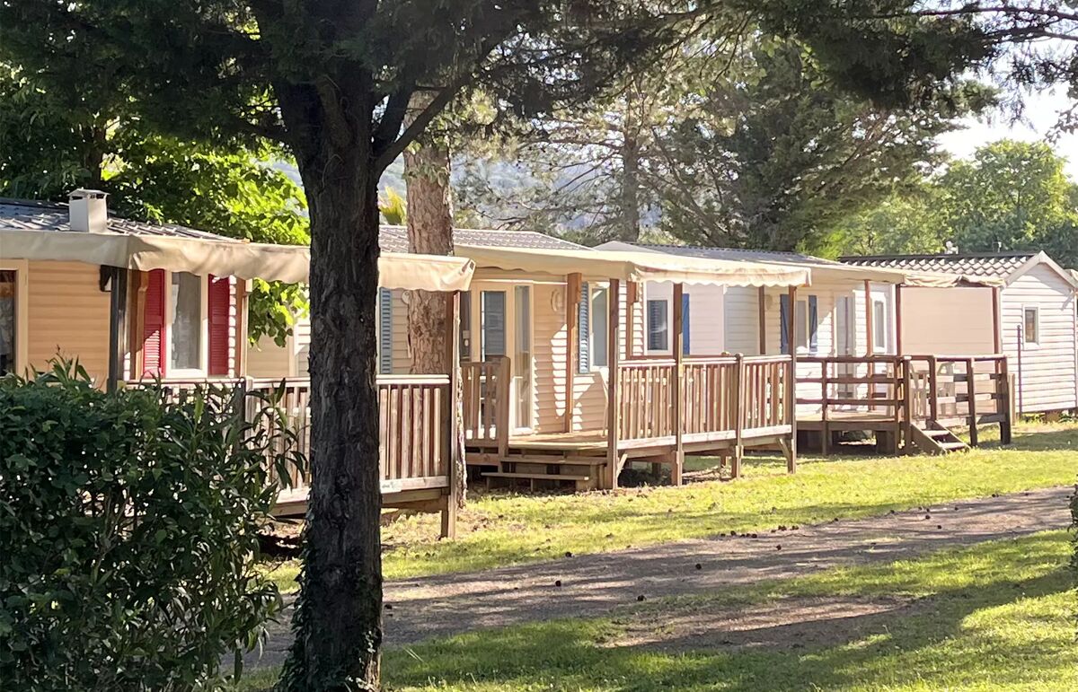 04 Camping La Vidaresse - Hébergement