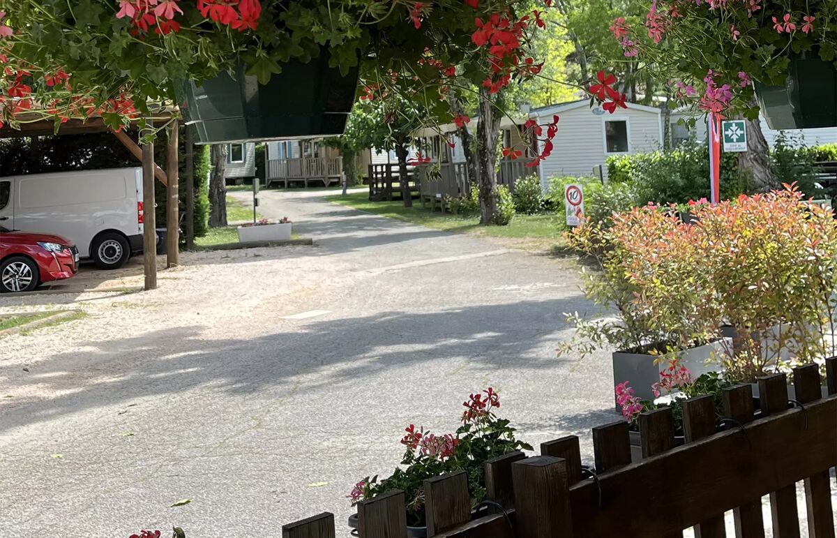 05 Camping La Vidaresse - Hébergement