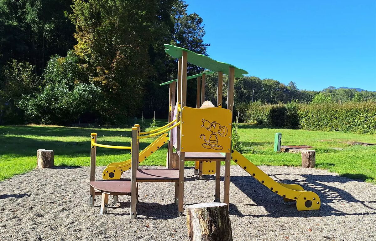11 - Caping du Lac de la Seigneurie - Aire de jeux