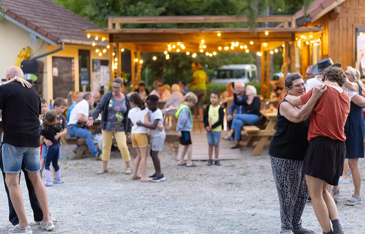 28 - Caping du Lac de la Seigneurie - Service