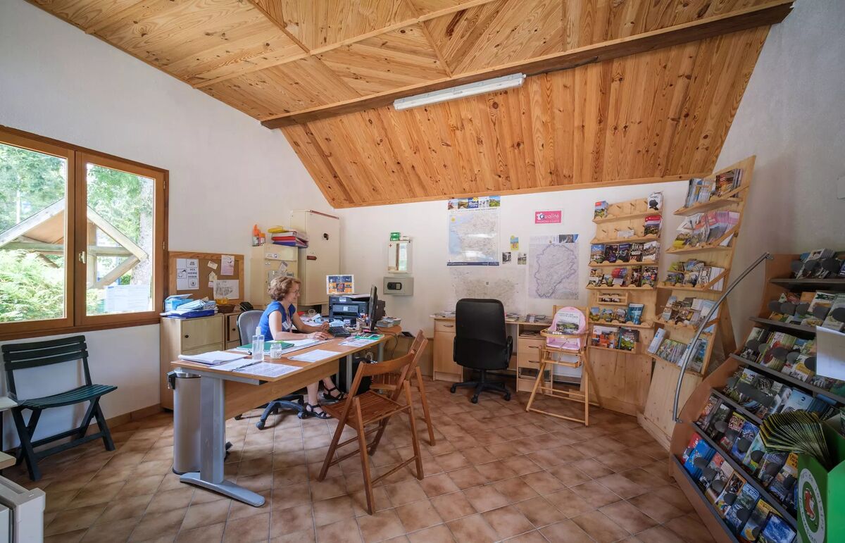 33 - Caping du Lac de la Seigneurie - Service