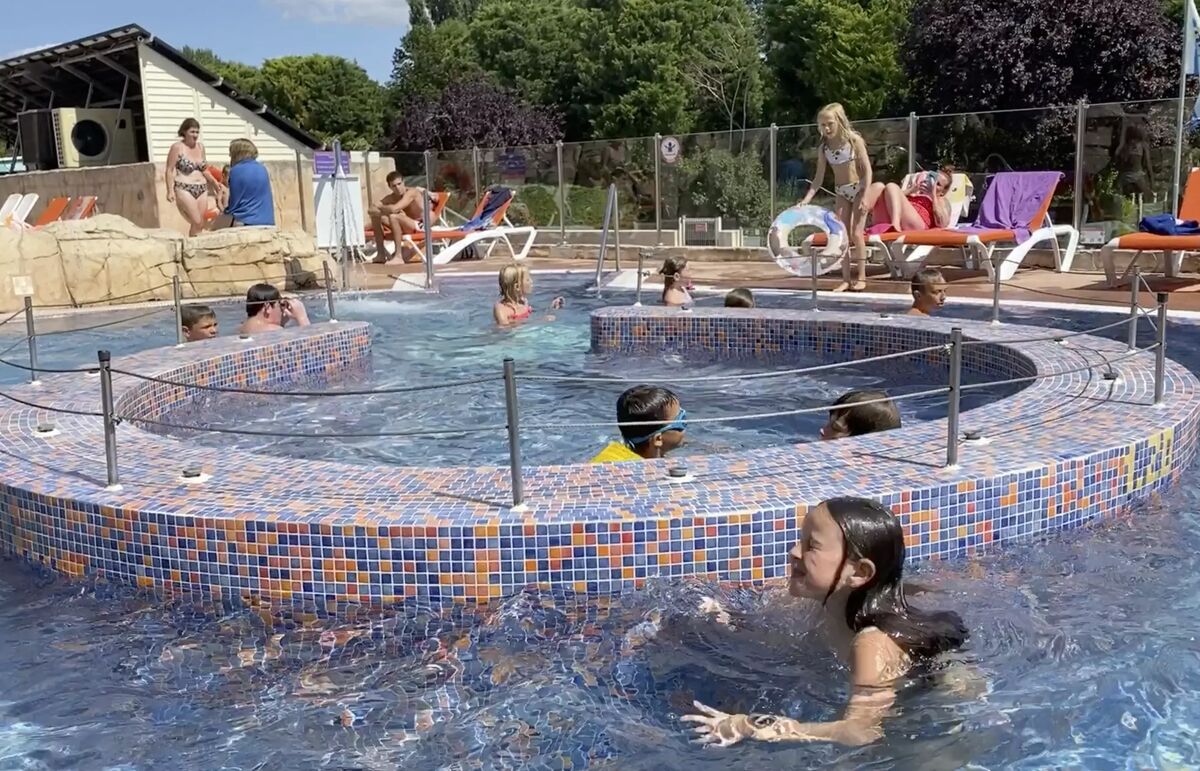 07 - Camping Le Clos Auroy - Piscine