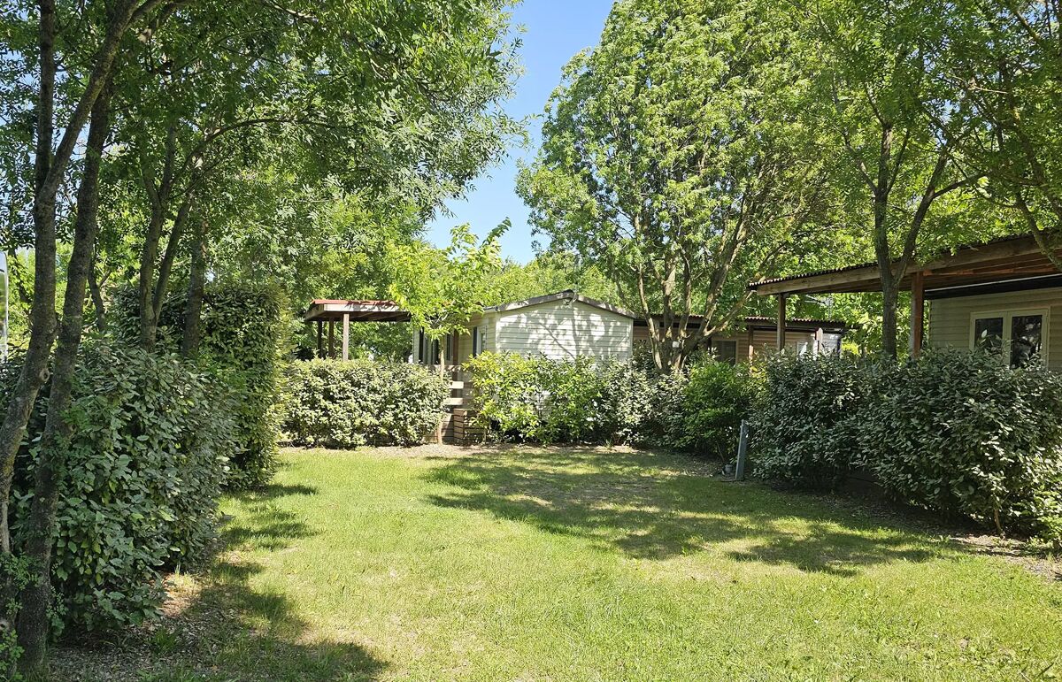 18 - Camping Le Dolium - Hébergement