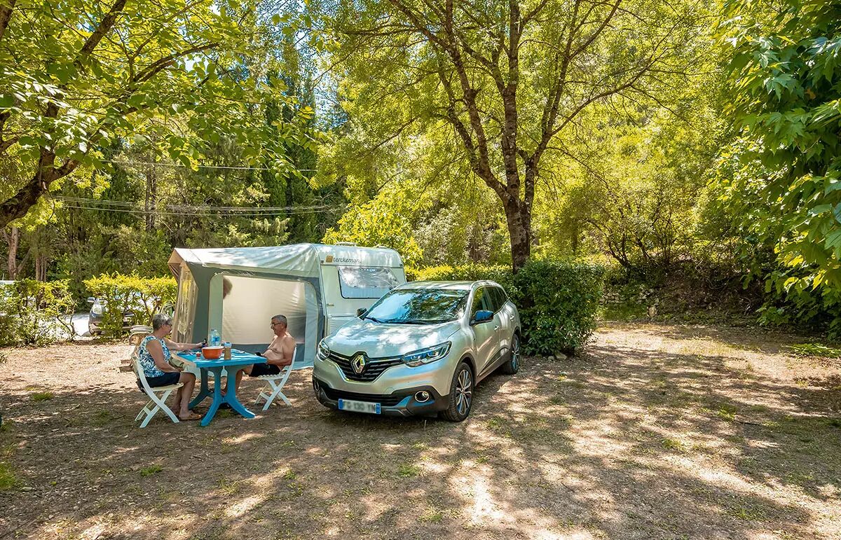 10 - Camping Les Tomasses - Hébergement