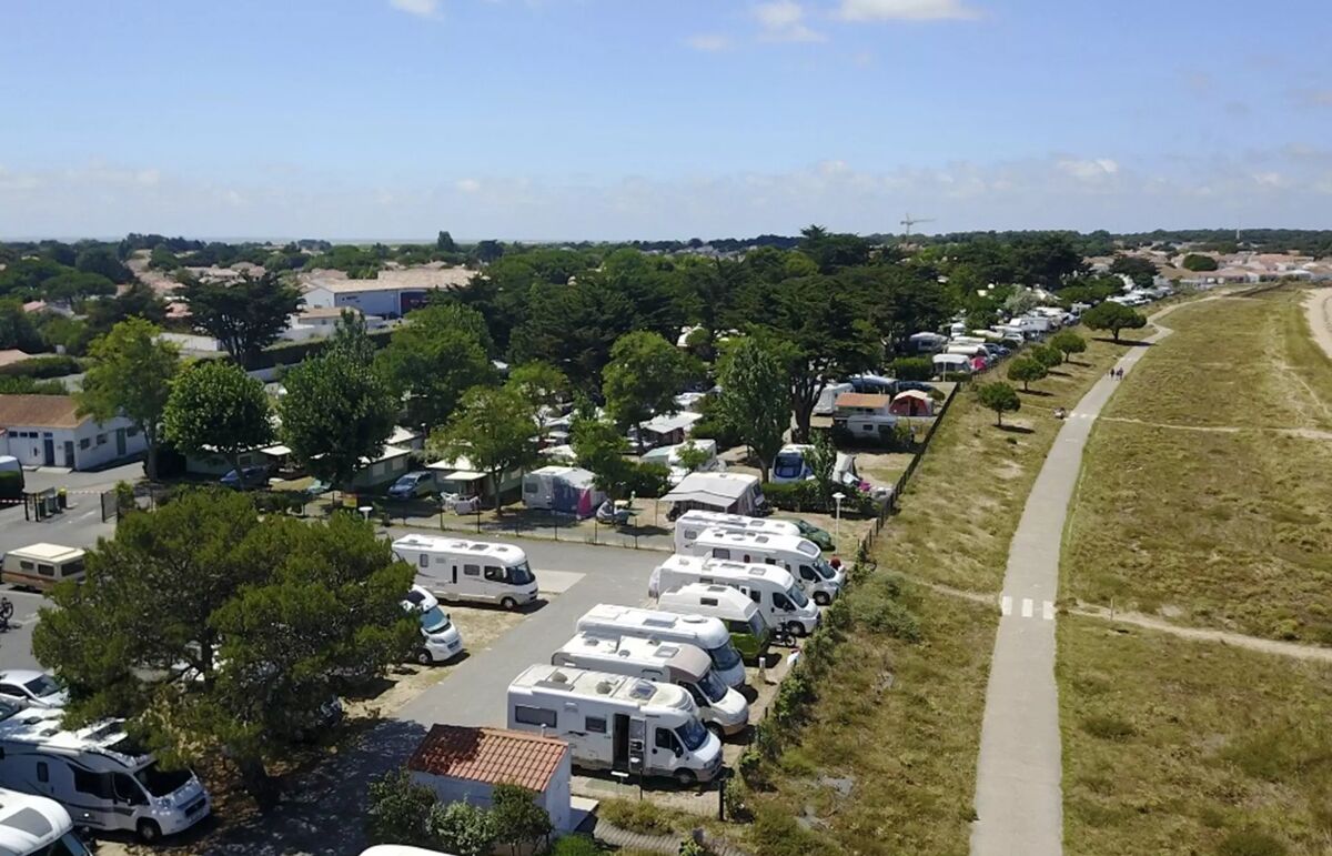 02 - Camping Le Platin - La Redoute - Situation