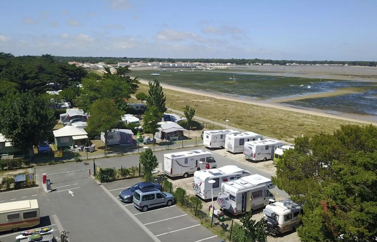 03 - Camping Le Platin - La Redoute - Situation