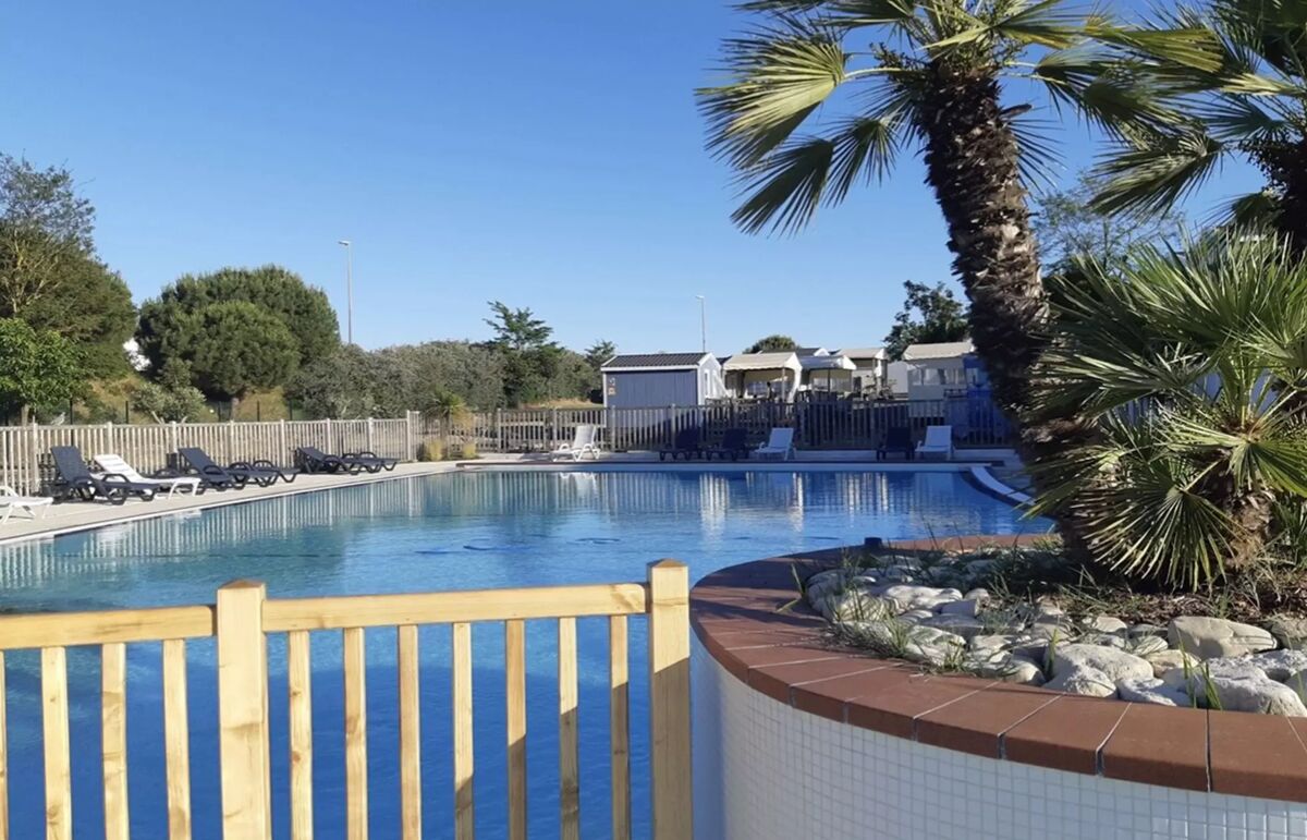 04 - Camping Le Platin - La Redoute - Piscine