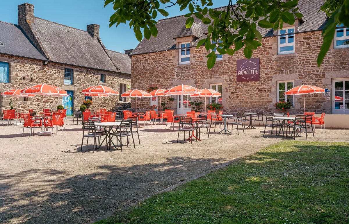 37 - Camping de la Hallerais - Service