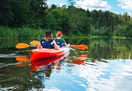 Balade en canoë depuis le camping 