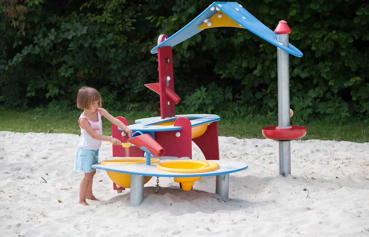 21 - Camping le Peyrelevade - Aire de jeux