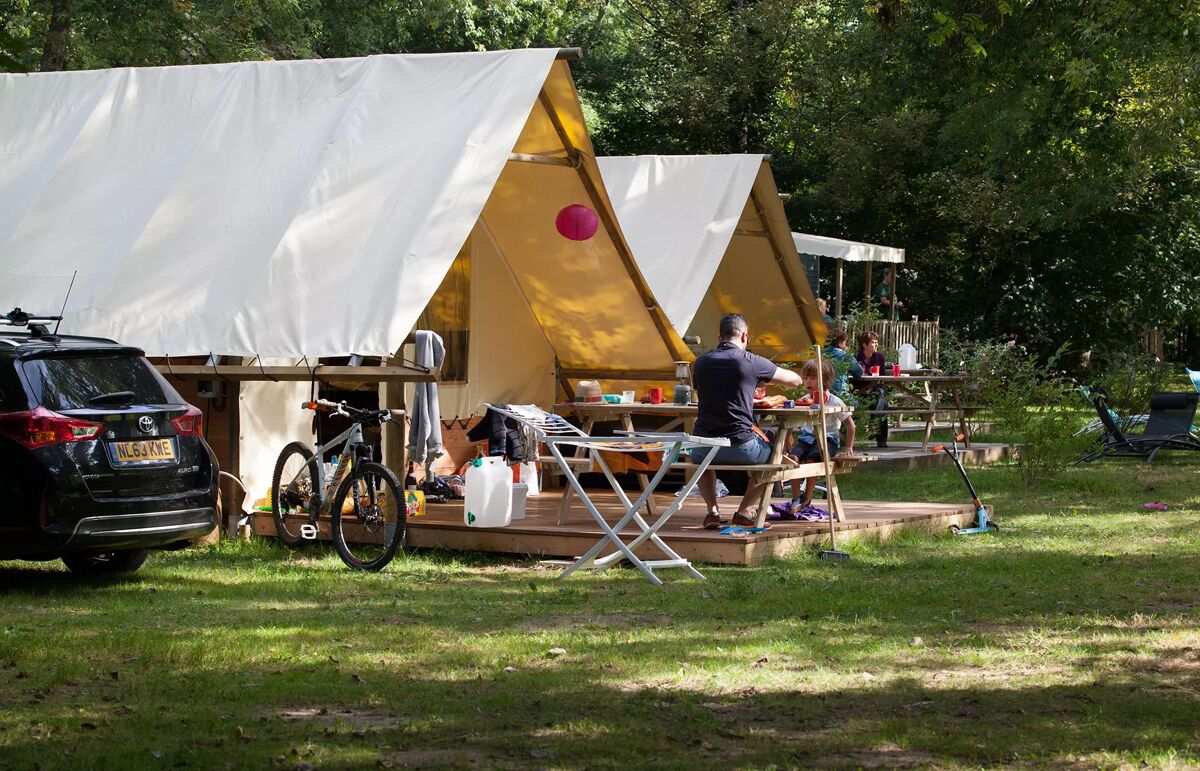 31 - Camping le Peyrelevade - Hébergement