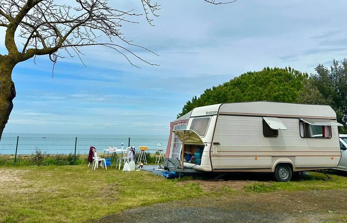 05 - Camping Le Platin - La Redoute - Hébergement