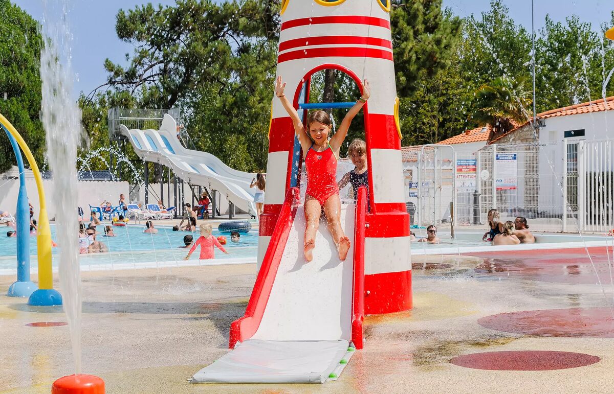 01 - Camping Escale du Perthuis - Piscine