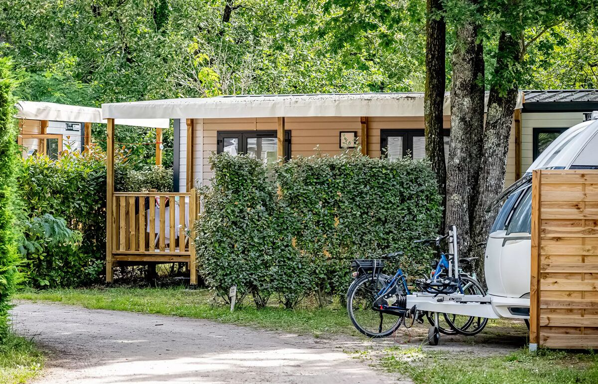 25 - Camping La Canadienne - Hébergement