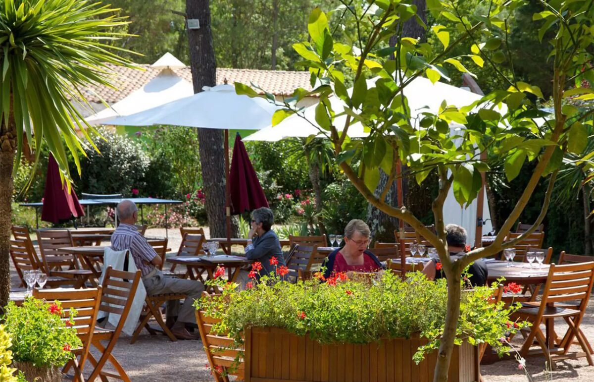 20 - Camping Le Pressoir - Service