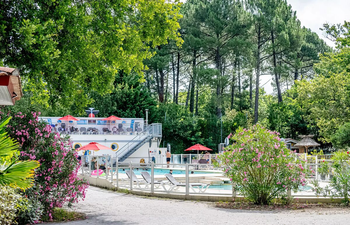 09 - Camping La Canadienne - Piscine