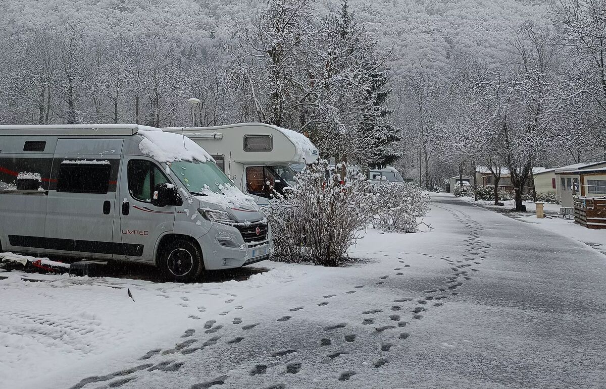 33 - Camping La Marmotte - Hébergement