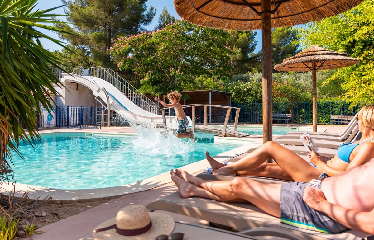 02 - Camping Lou Cabasson - Piscine