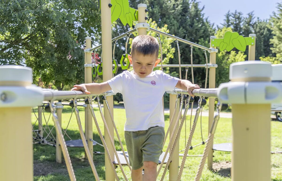 11 - Camping Les Micocouliers - Aire de jeux