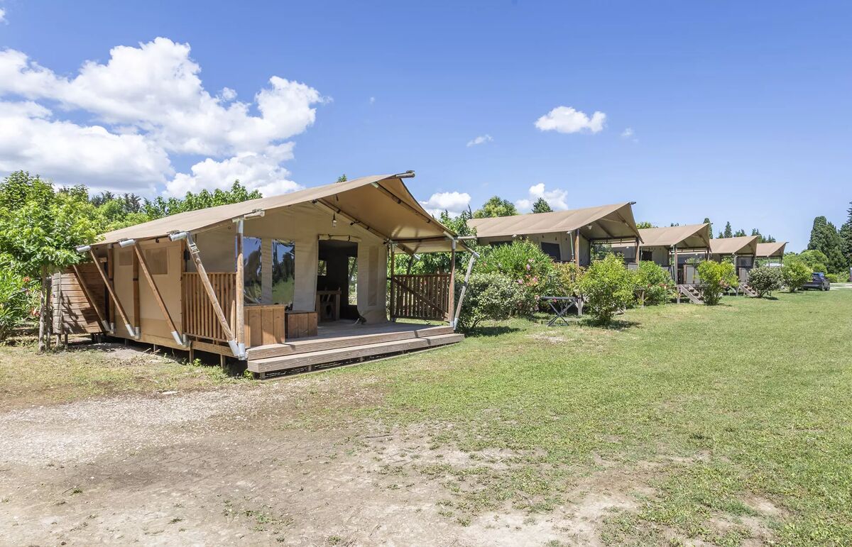 26 - Camping Les Micocouliers - Hébergement
