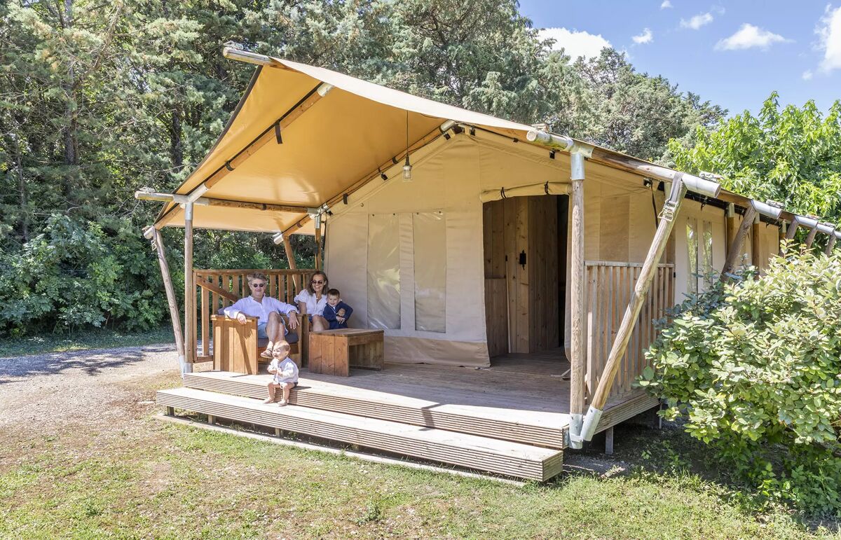 27 - Camping Les Micocouliers - Hébergement