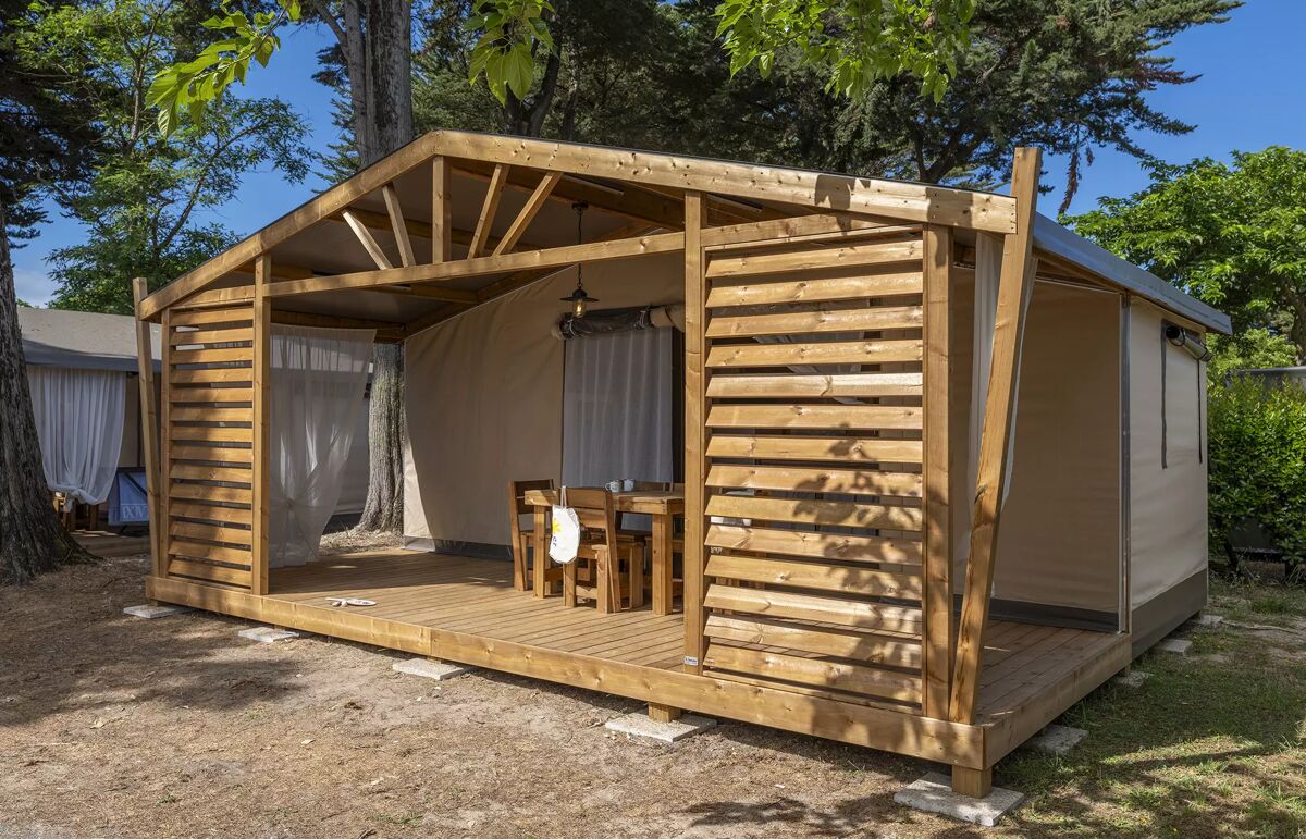 21 - Camping Le platin - La Redoute - Hébergement