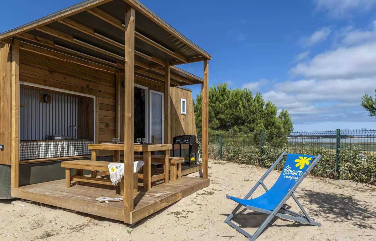 30 - Camping Le platin - La Redoute - Hébergement