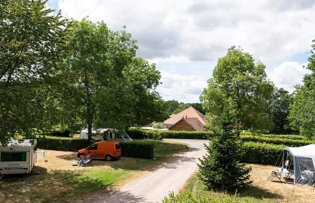 15 - Camping Val Vert en Bery - Hébergement