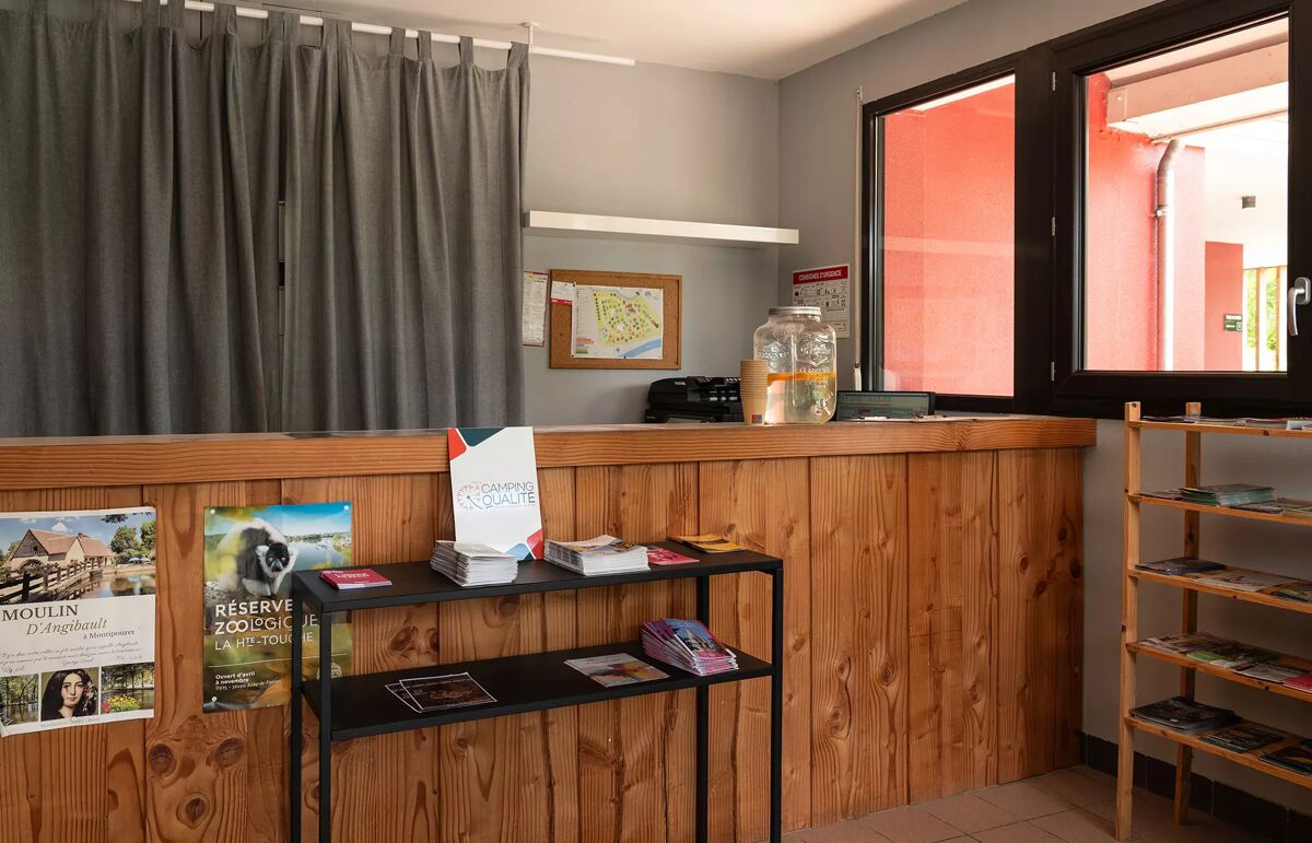 29 - Camping Val Vert en Bery - Service