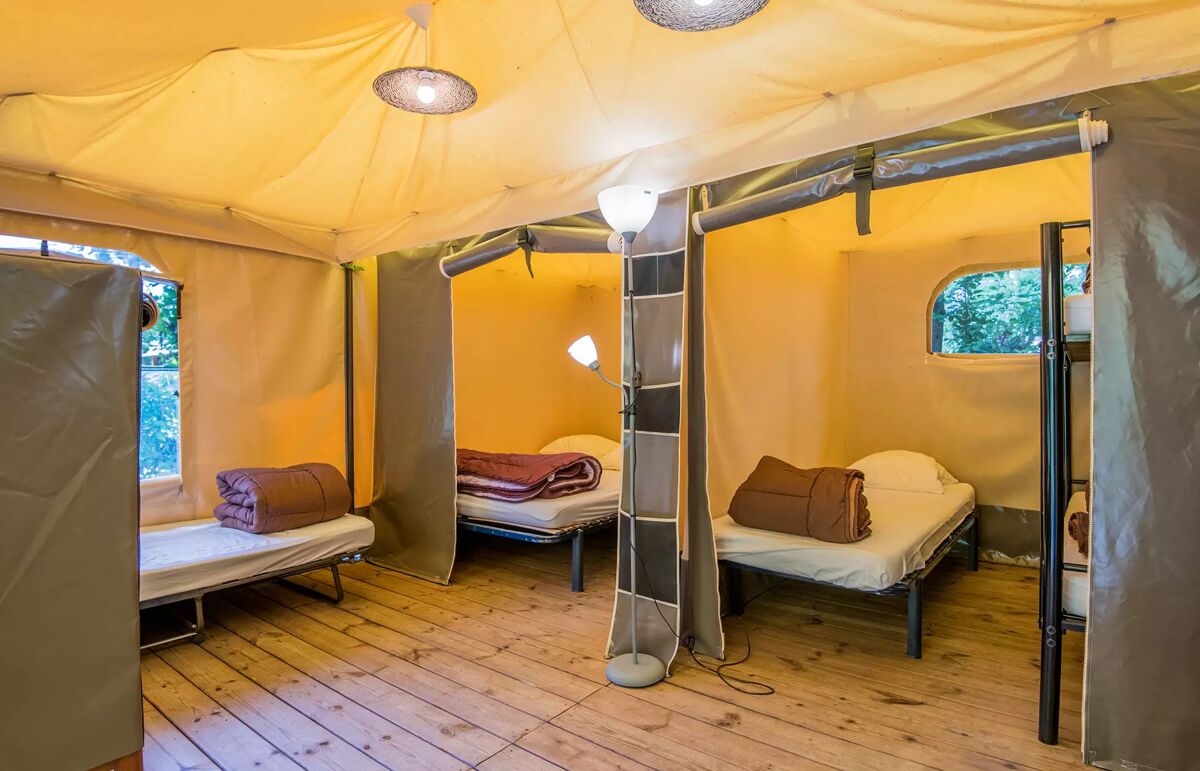 33 - Camping du Gévaudan - Hébergement