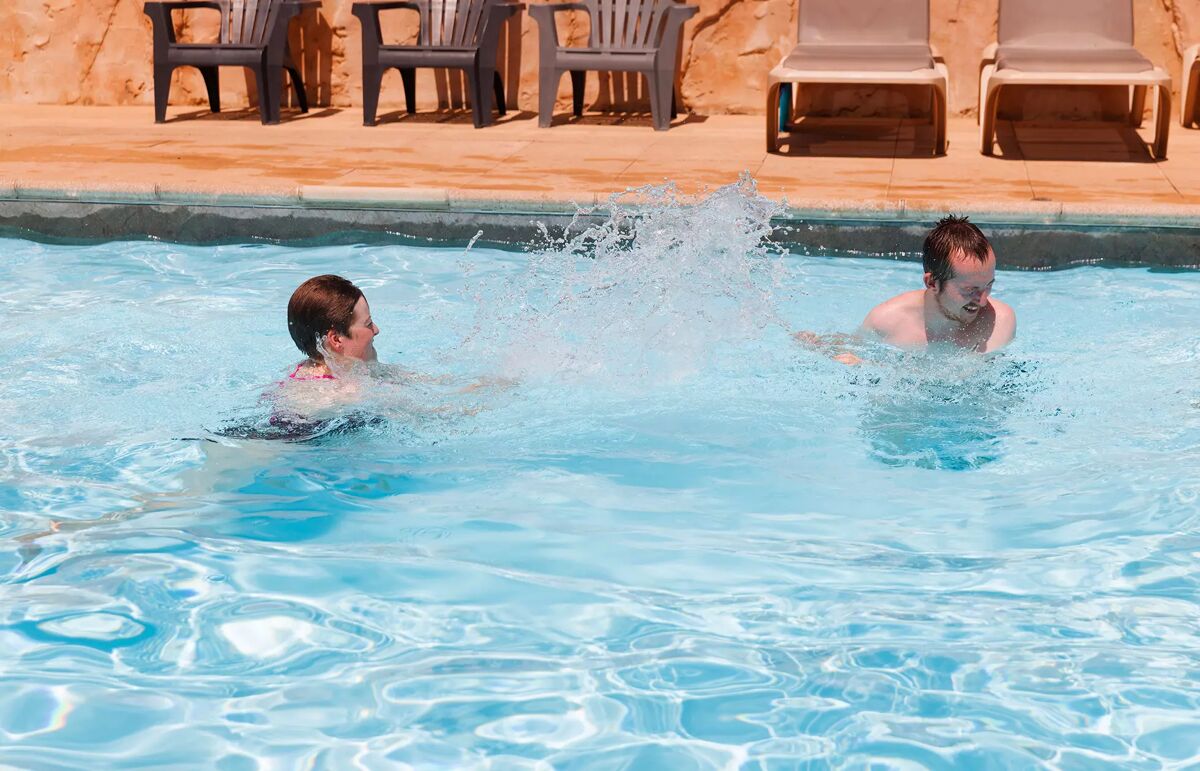 04 - Camping Le Clos Auroy - Piscine