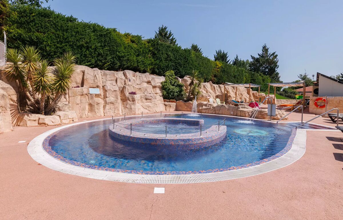 08 - Camping Le Clos Auroy - Piscine
