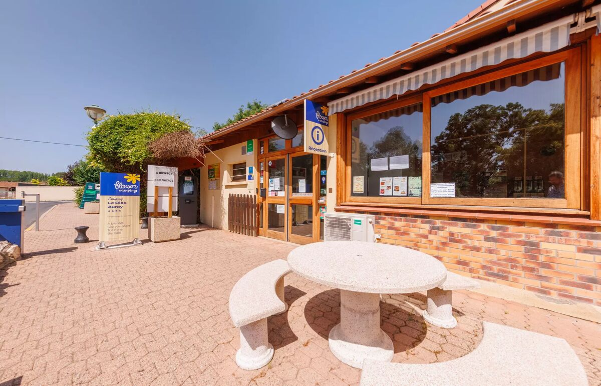 39 - Camping Le Clos Auroy - Service