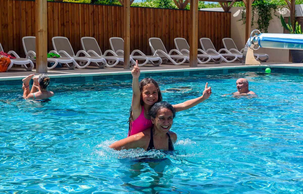 05 - Camping Soleil de la Bastide - Piscine