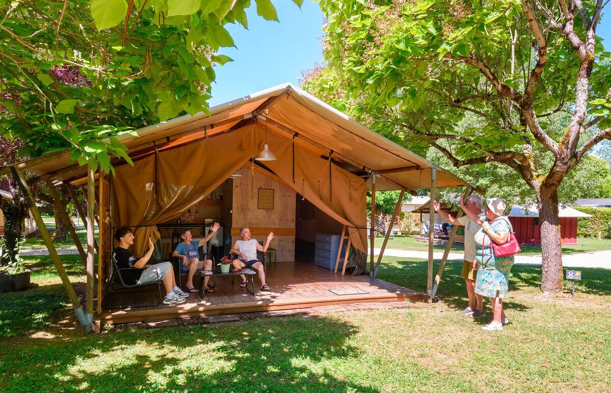 17 - Camping Soleil de la Bastide - Hébergement