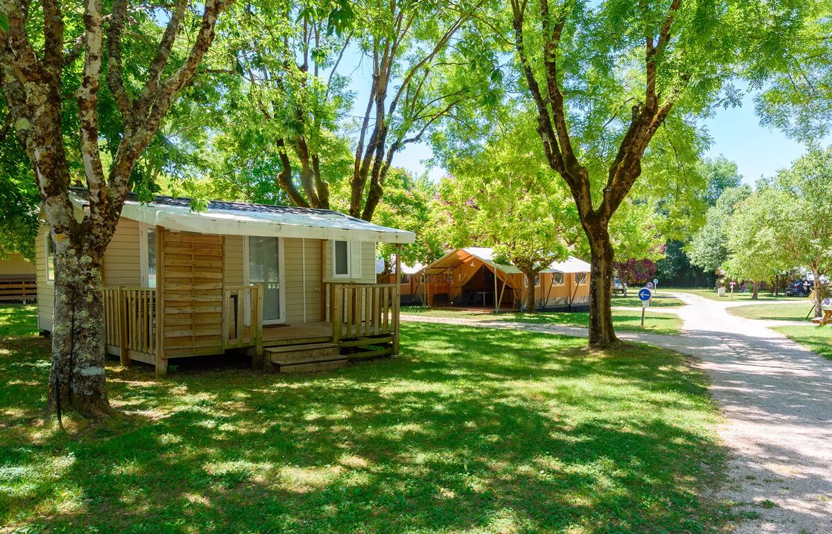 30 - Camping Soleil de la Bastide - Hébergement