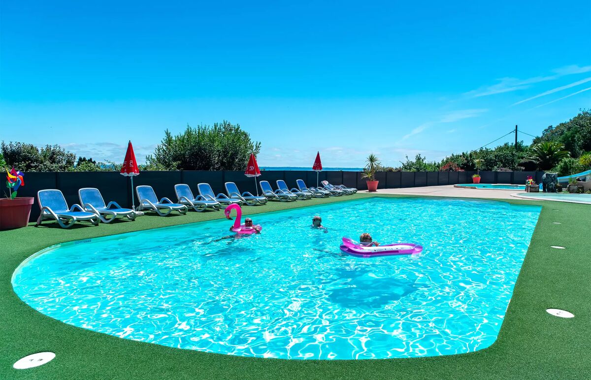 02 - Camping l'Armorique - Piscine