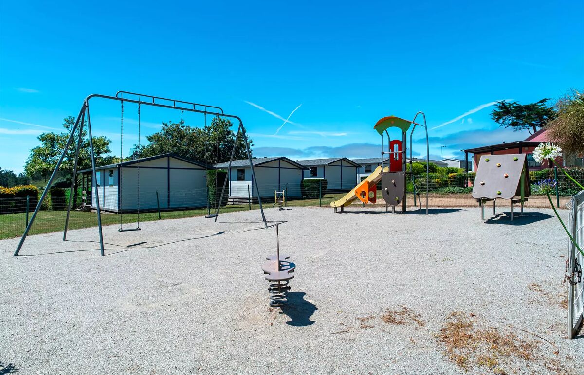 10 - Camping l'Armorique - Aire de jeux