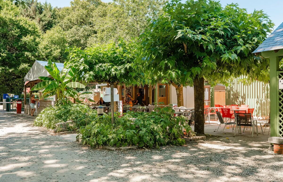 37 - Camping du Canal - Service