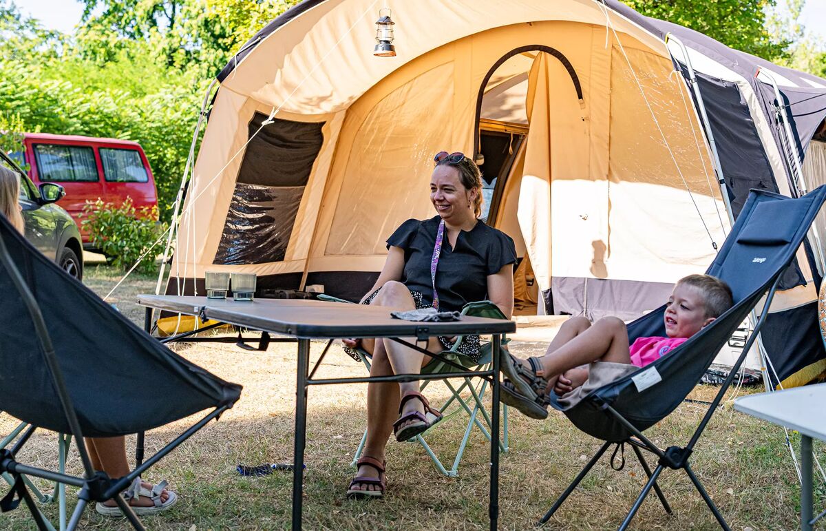 26 - Camping Les Plages de l'Ain - Hébergement