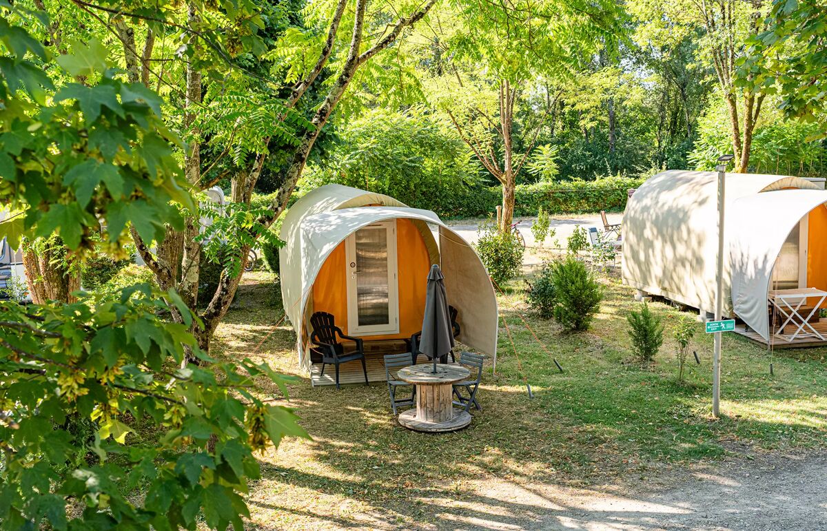 27 - Camping Les Plages de l'Ain - Hébergement